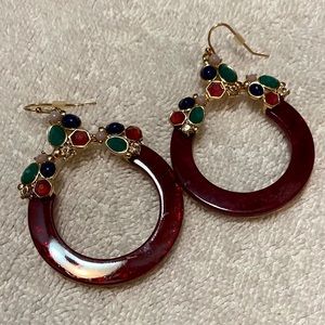 Dark red open circle dangle earrings w/gold, green, white, red, & black gems